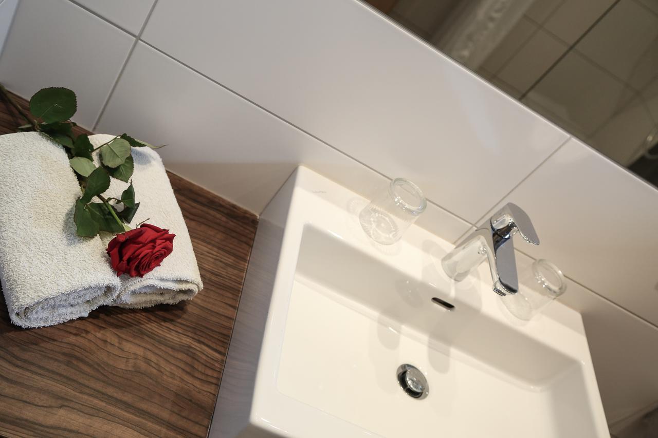 Appartments Am Esslgut Haus im Ennstal Luaran gambar