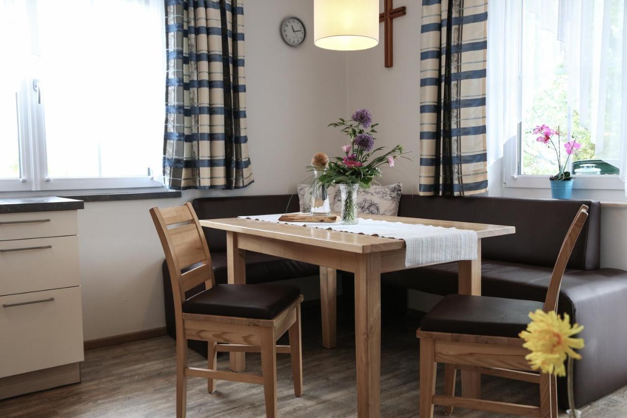 Appartments Am Esslgut Haus im Ennstal Luaran gambar