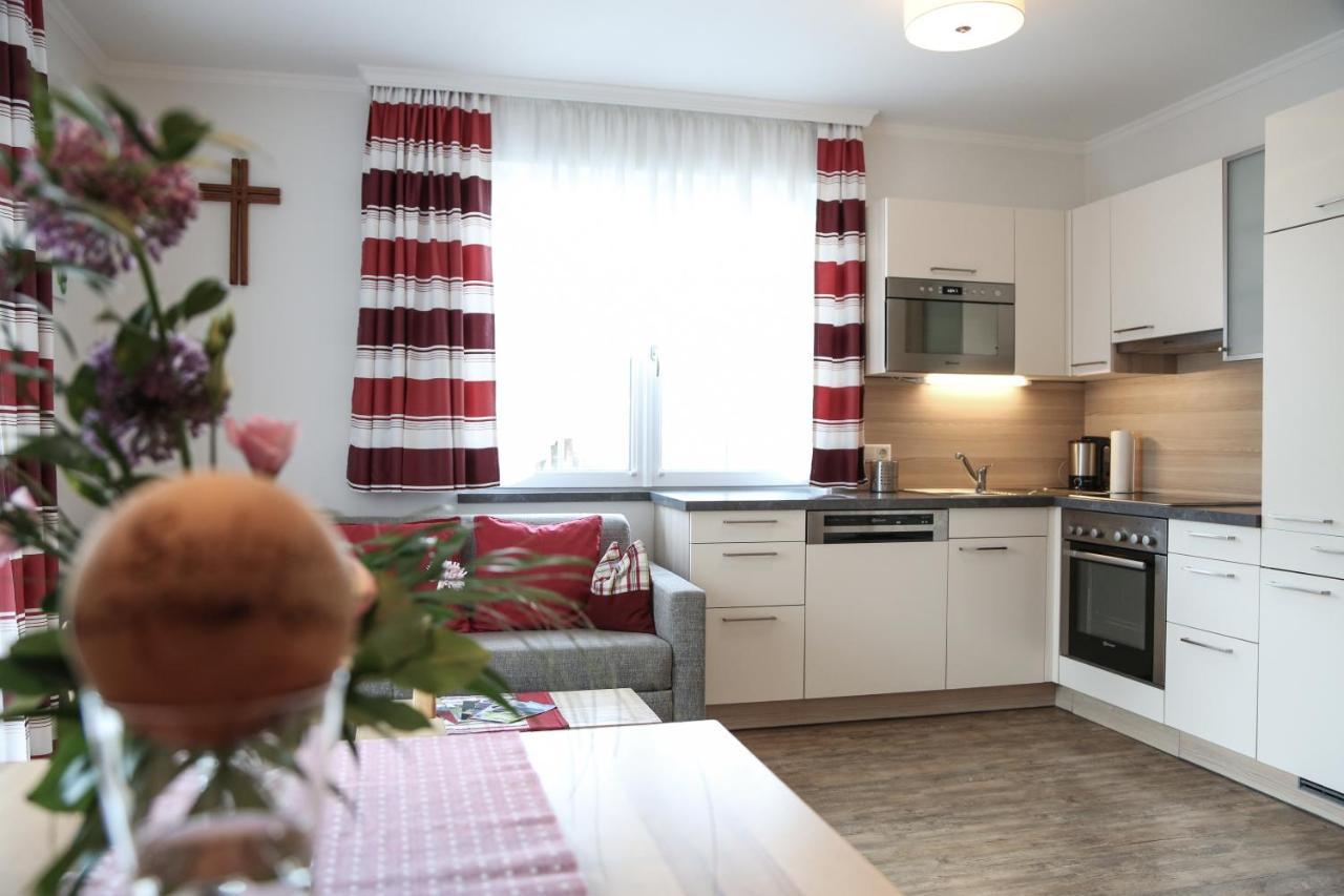 Appartments Am Esslgut Haus im Ennstal Luaran gambar
